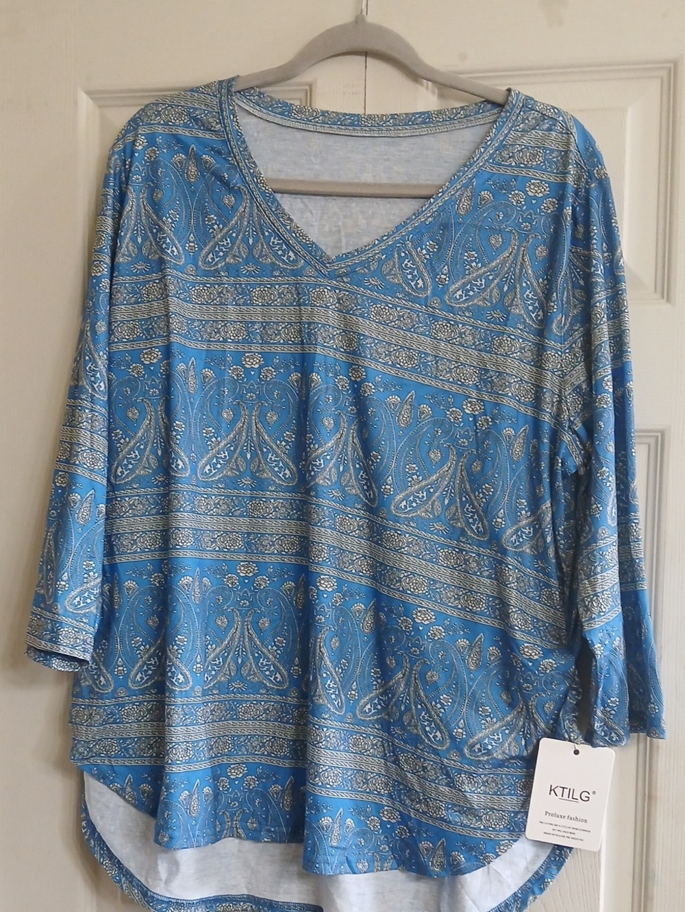 H&M Blue Paisley V-Neck Long Sleeve Top